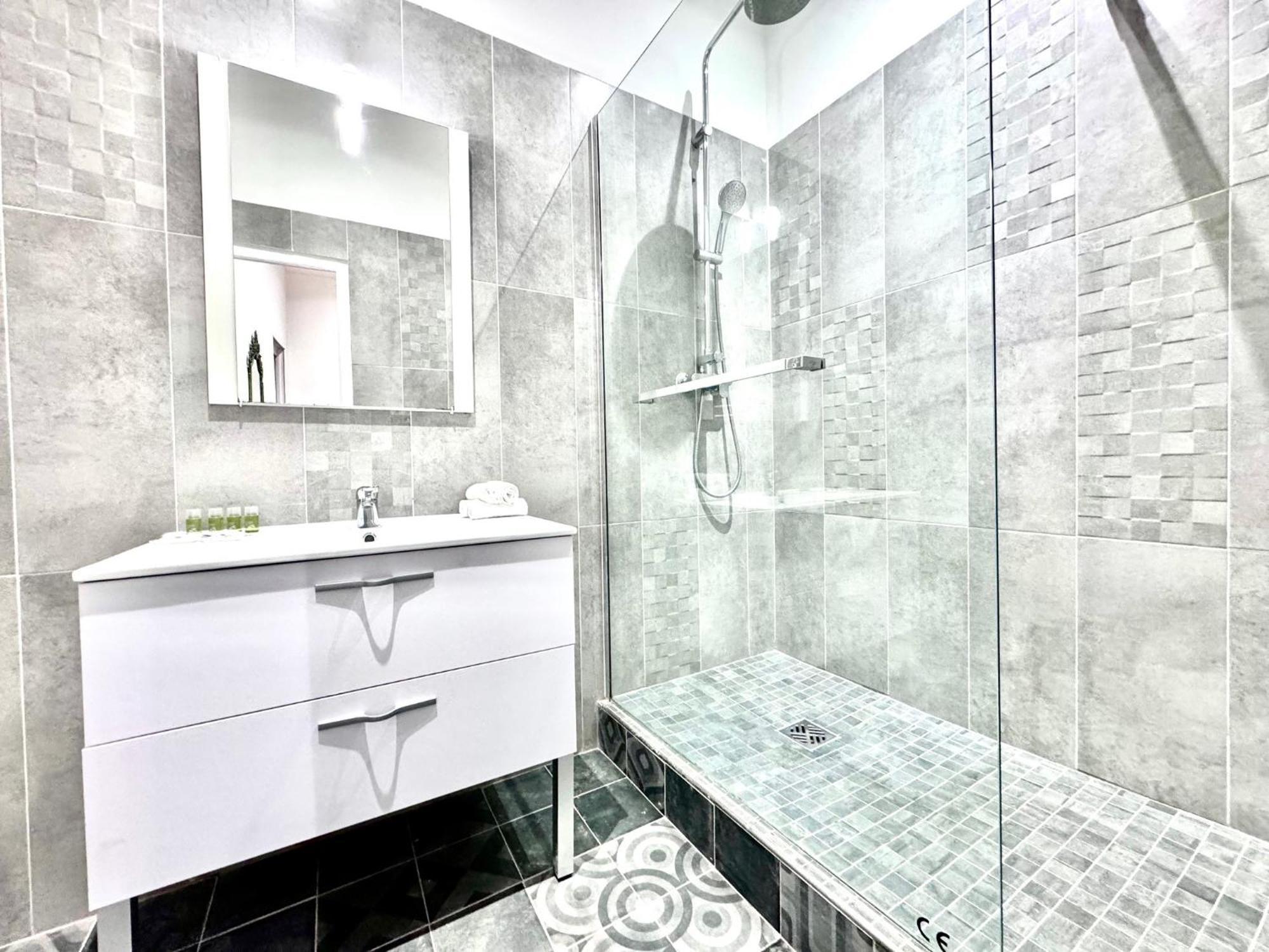 Aparthotel Riviera - Pont Vieux 2 - Old Town - Charm 2 Bedrooms Apartement Ac - 5Mn Beach Ницца Экстерьер фото